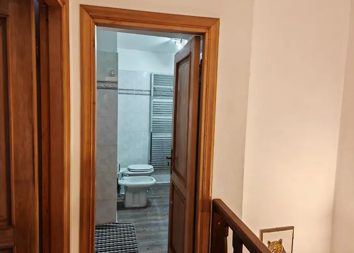 Casa Le Rondini 펜션 *