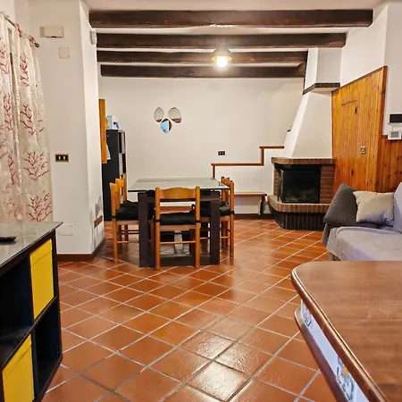 Casa Le Rondini * Piazza (Genoa)